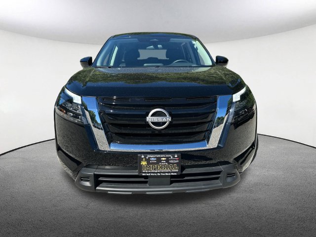 Used 2025 Nissan Pathfinder S w/ Cargo Package AWD/4WD image 3