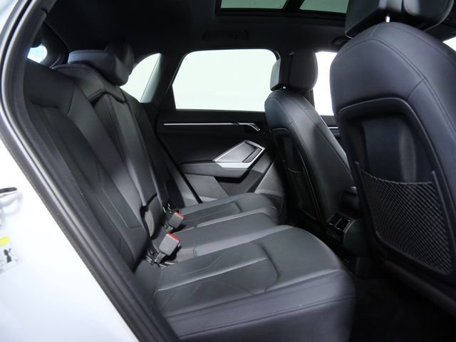 Used 2019 Audi Q3 2.0T Premium AWD/4WD image 12