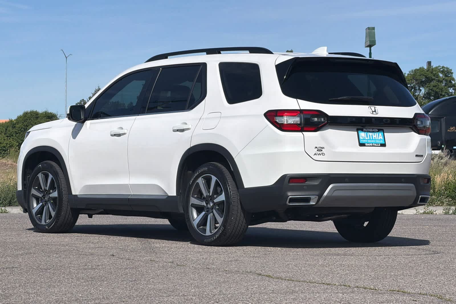 Used 2025 Honda Pilot Touring image 6
