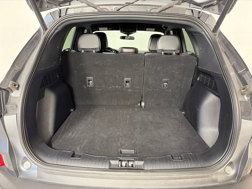 Certified 2025 Ford Escape ST-Line Select AWD/4WD image 27