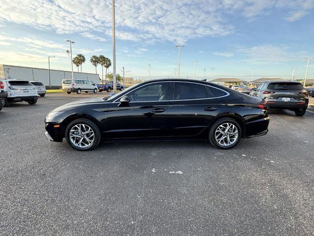 Used 2023 Hyundai Sonata SEL image 2