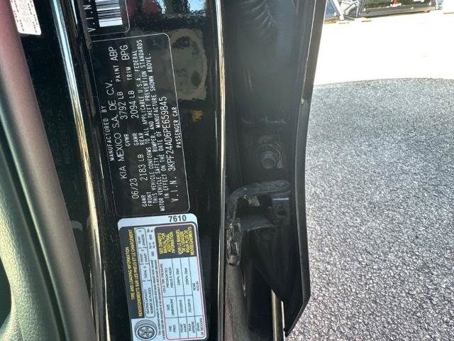 Used 2023 Kia Forte LXS FWD image 14