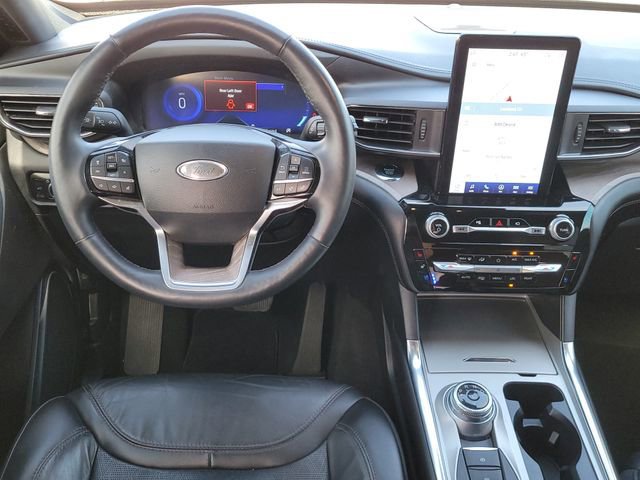 Certified 2023 Ford Explorer Platinum w/ Technology Package image 10