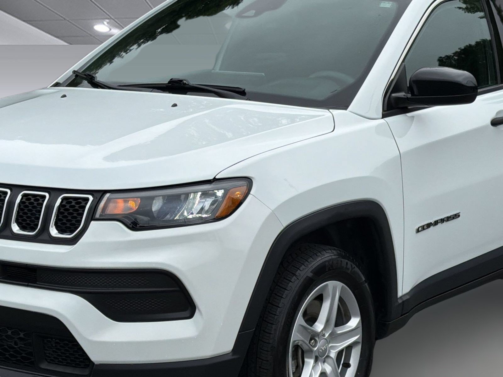 Used 2023 Jeep Compass Sport AWD/4WD image 23