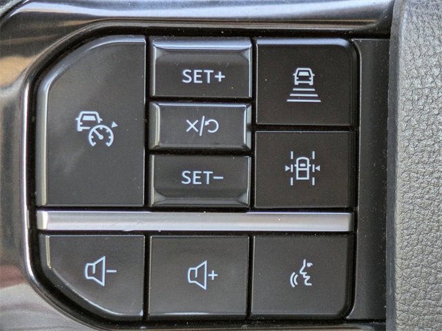 Certified 2023 Ford F250 Platinum image 25