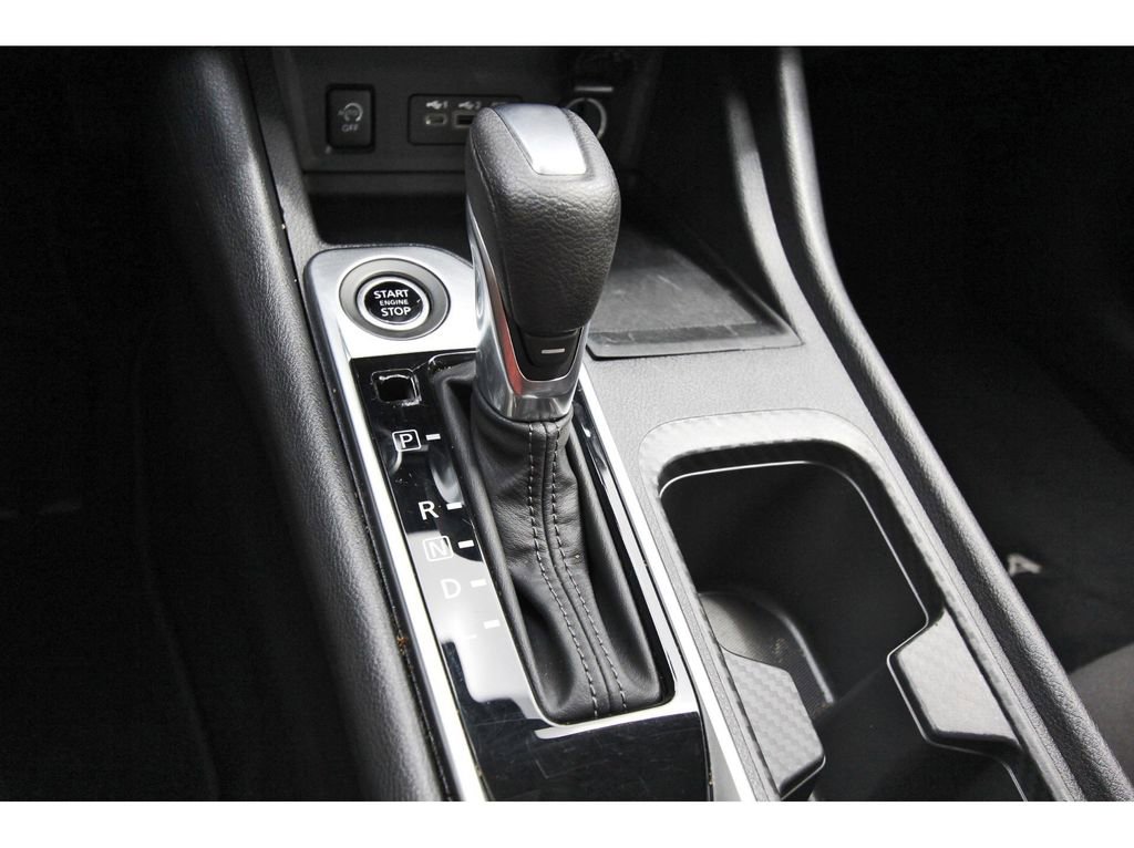 Used 2025 Nissan Sentra SV w/ All-Weather Package FWD image 27