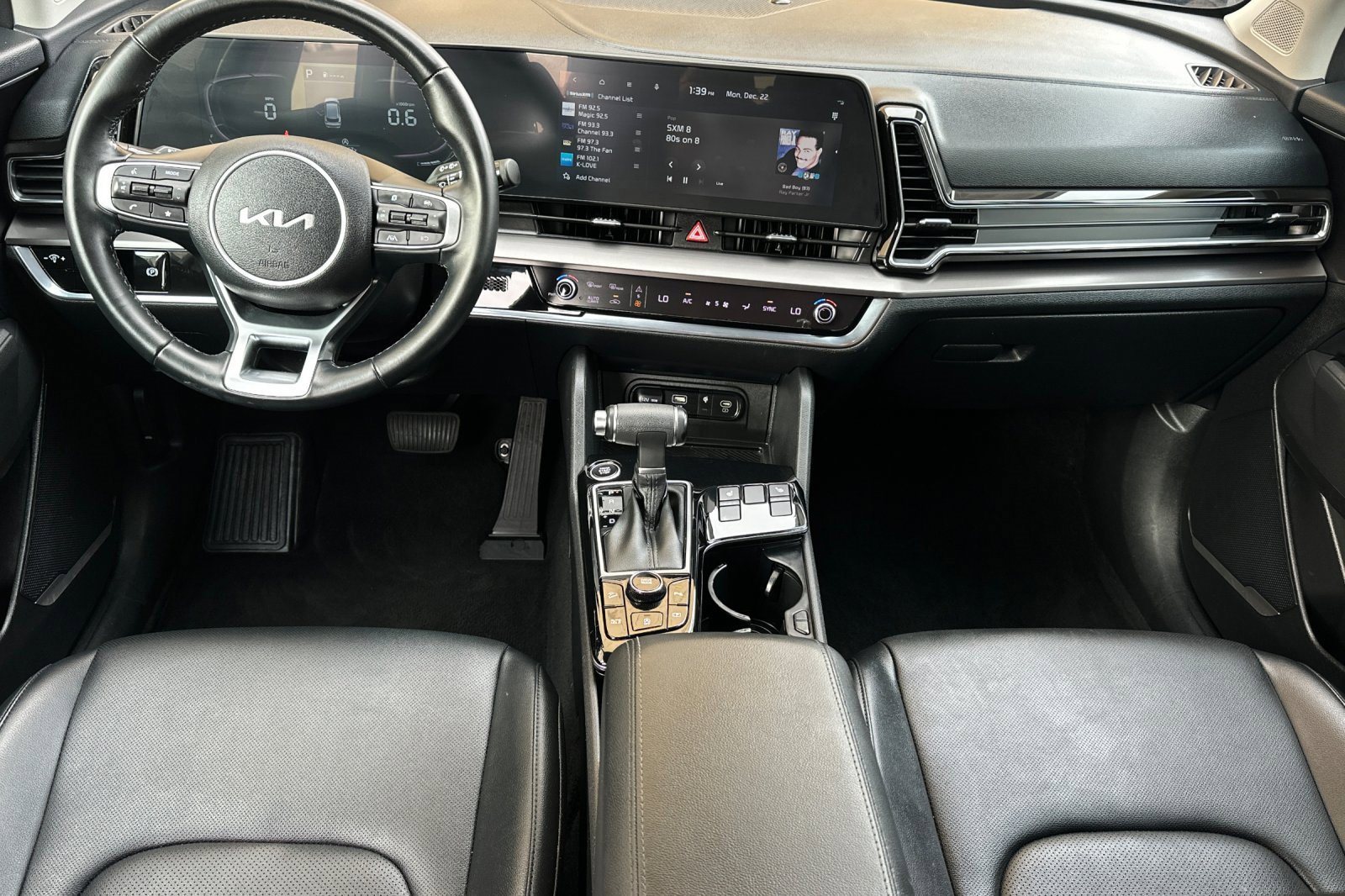 Used 2024 Kia Sportage EX image 12