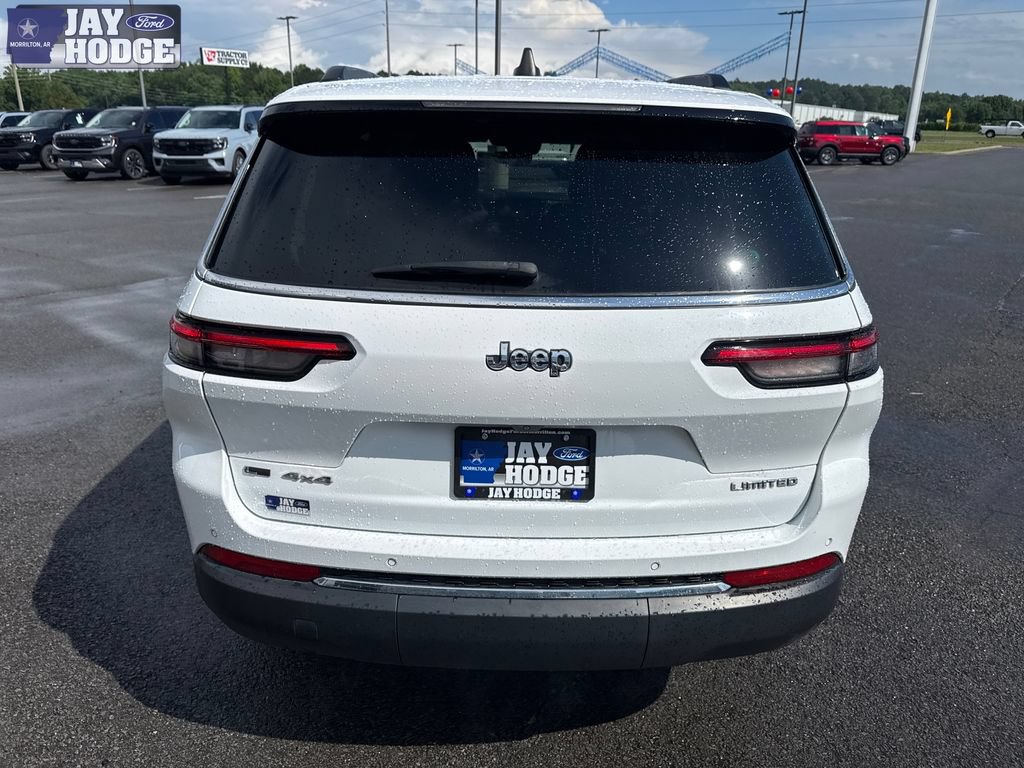 Used 2022 Jeep Grand Cherokee L Limited AWD/4WD image 6