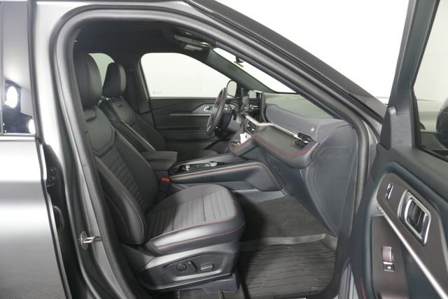 Certified 2025 Ford Explorer ST-Line w/ Premium Package image 35
