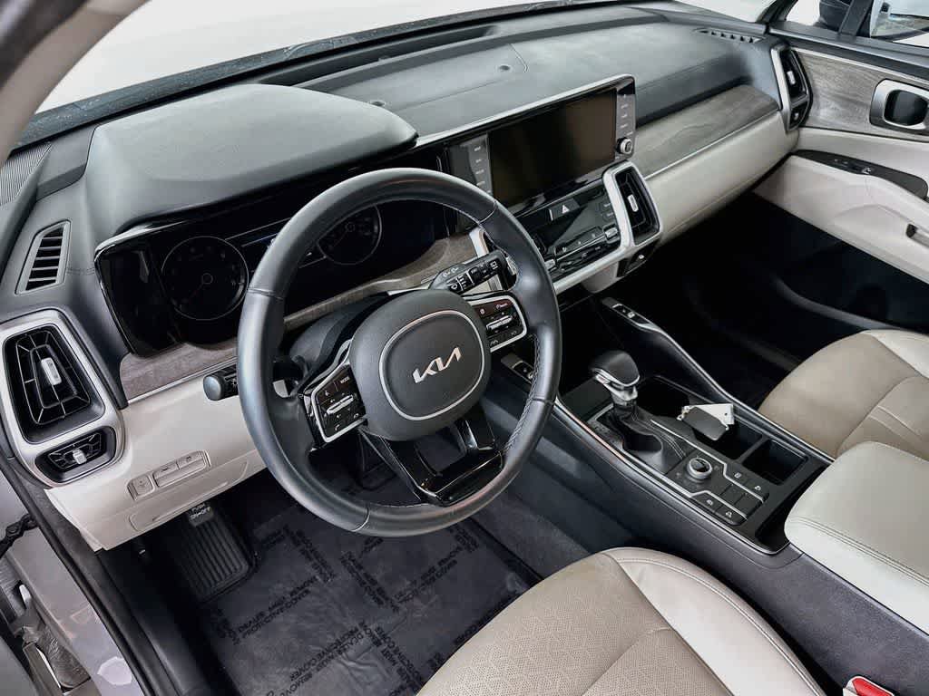 Used 2022 Kia Sorento S AWD/4WD image 2
