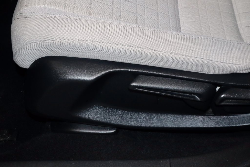 Used 2024 Honda HR-V LX image 23