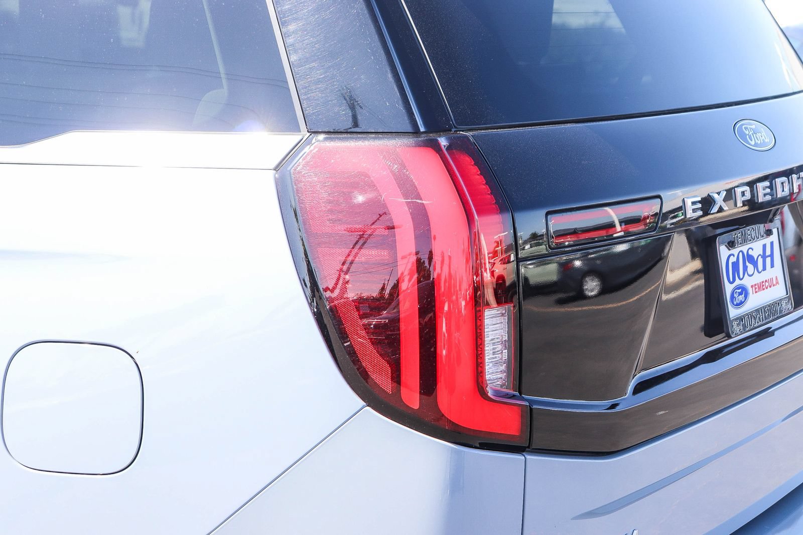 Certified 2025 Ford Expedition Platinum AWD/4WD image 7