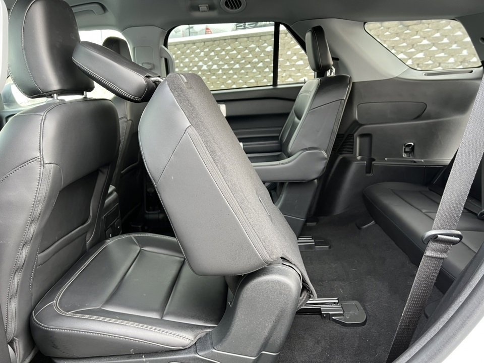 Certified 2023 Ford Explorer XLT w/ Equipment Group 202A image 6