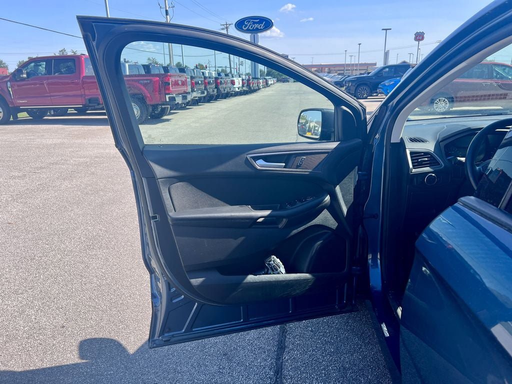 Certified 2018 Ford Edge SE AWD/4WD image 11