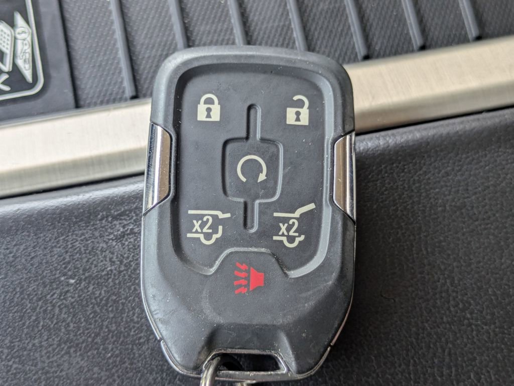 Used 2020 GMC Yukon Denali AWD/4WD image 30