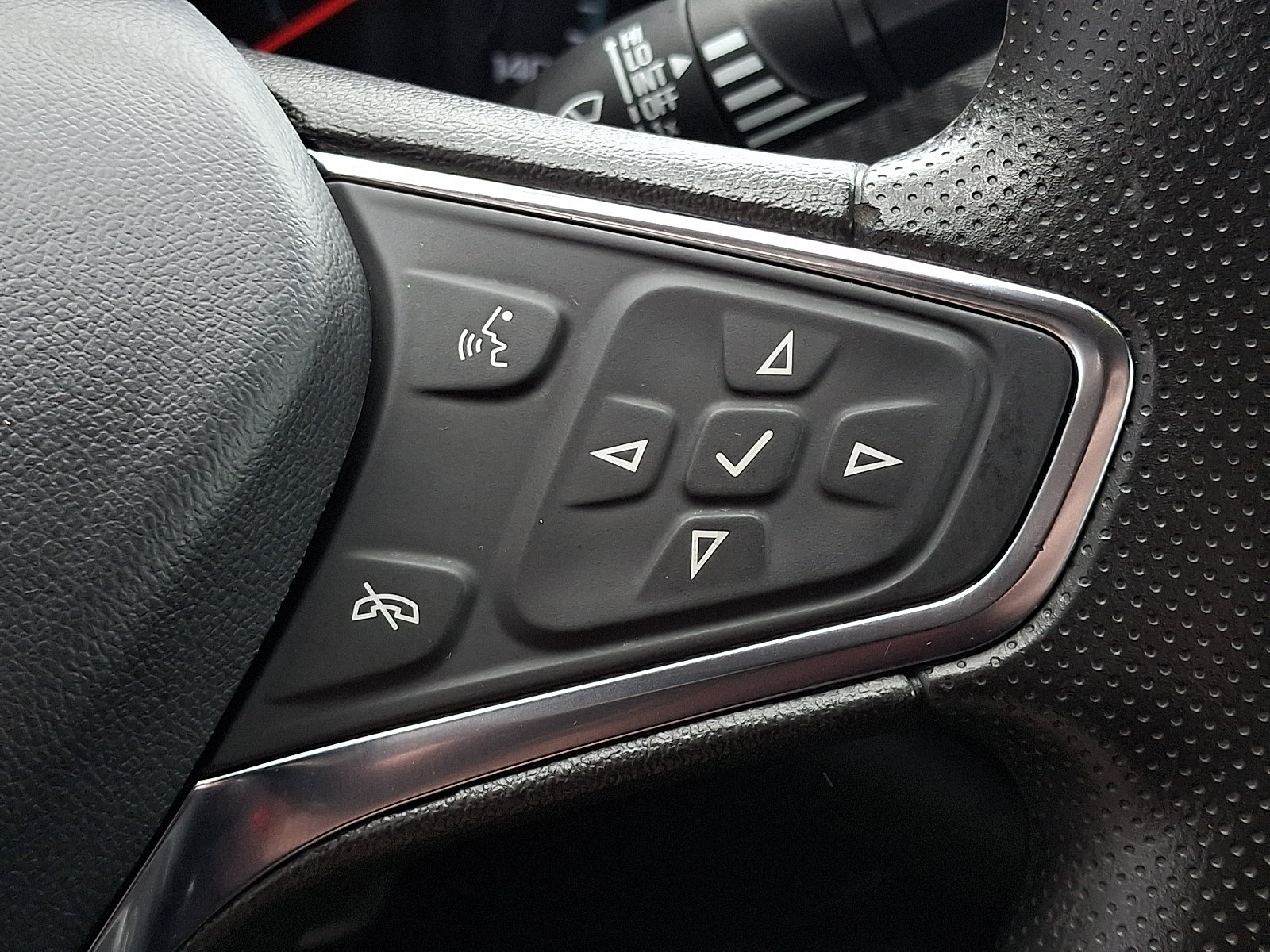 Used 2024 Chevrolet Malibu LS FWD image 24