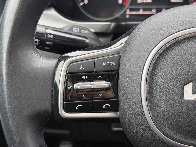 Used 2023 Kia Sorento S w/ Panoramic Sunroof Package image 18