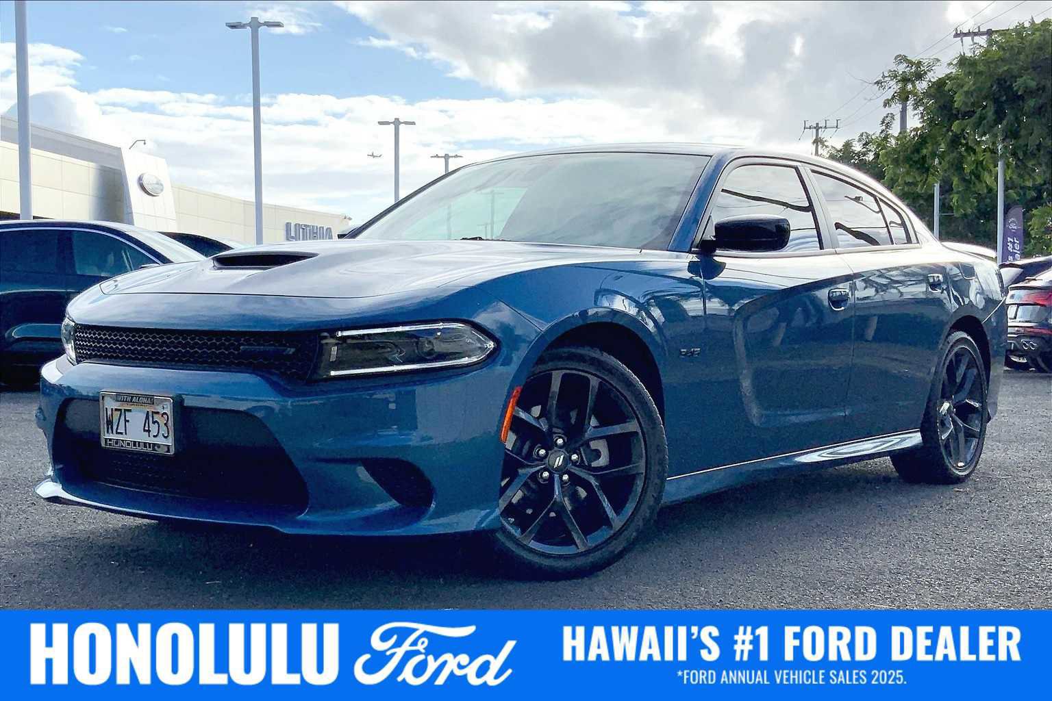 Used 2023 Dodge Charger R/T w/ Blacktop Package image 6