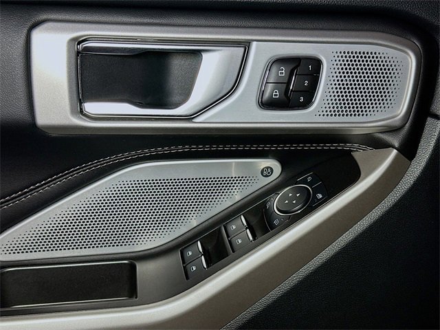 Certified 2023 Ford Explorer Limited w/ Limited Technology Package image 18