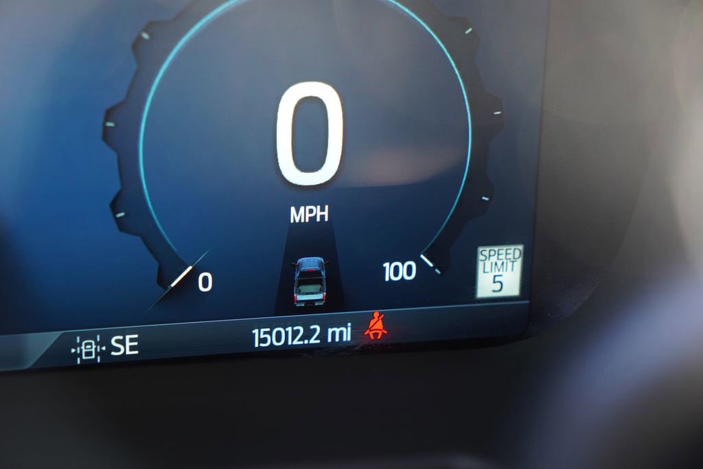 Certified 2025 Ford F450 Platinum w/ FX4 Off-Road Package image 40