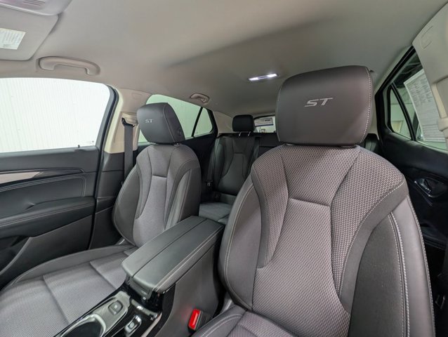 Used 2023 Buick Envision Preferred FWD image 13