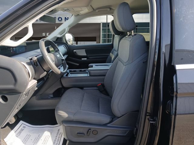 Certified 2025 Ford Expedition Max Active RWD image 9