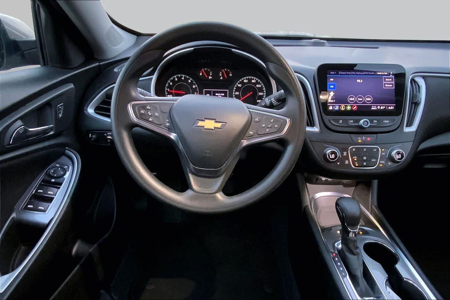 Used 2024 Chevrolet Malibu LT FWD image 6