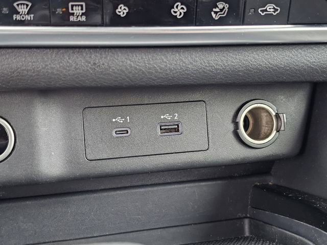 Used 2023 Nissan Rogue SV image 20