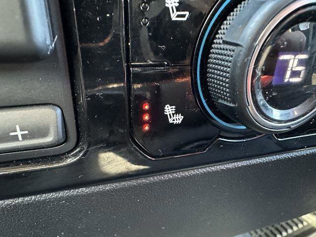 Used 2025 Chevrolet Silverado 1500 LT image 32