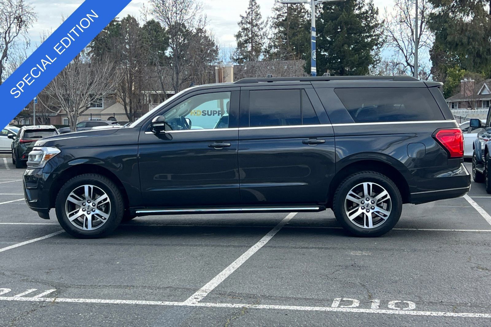 Certified 2023 Ford Expedition Max XLT image 2