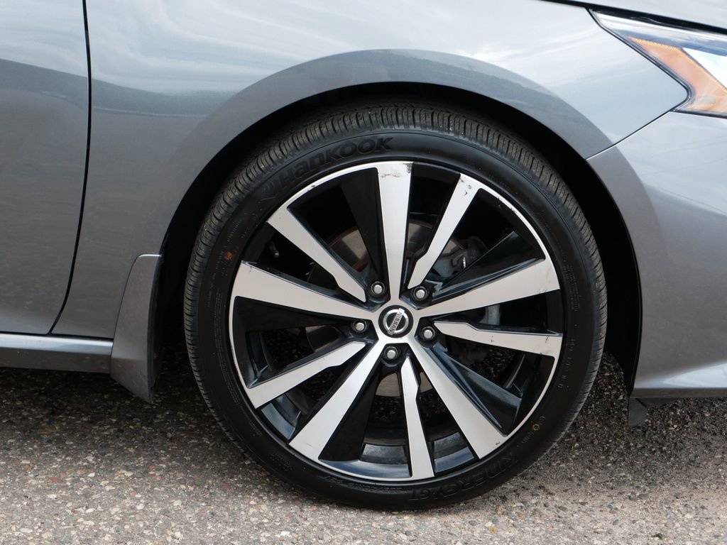 Used 2019 Nissan Altima 2.5 SR AWD/4WD image 7