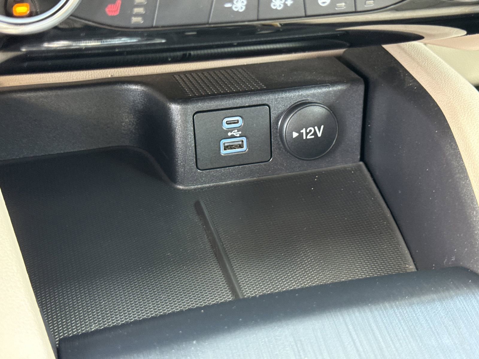 Certified 2022 Ford Escape SE w/ Convenience Package image 26