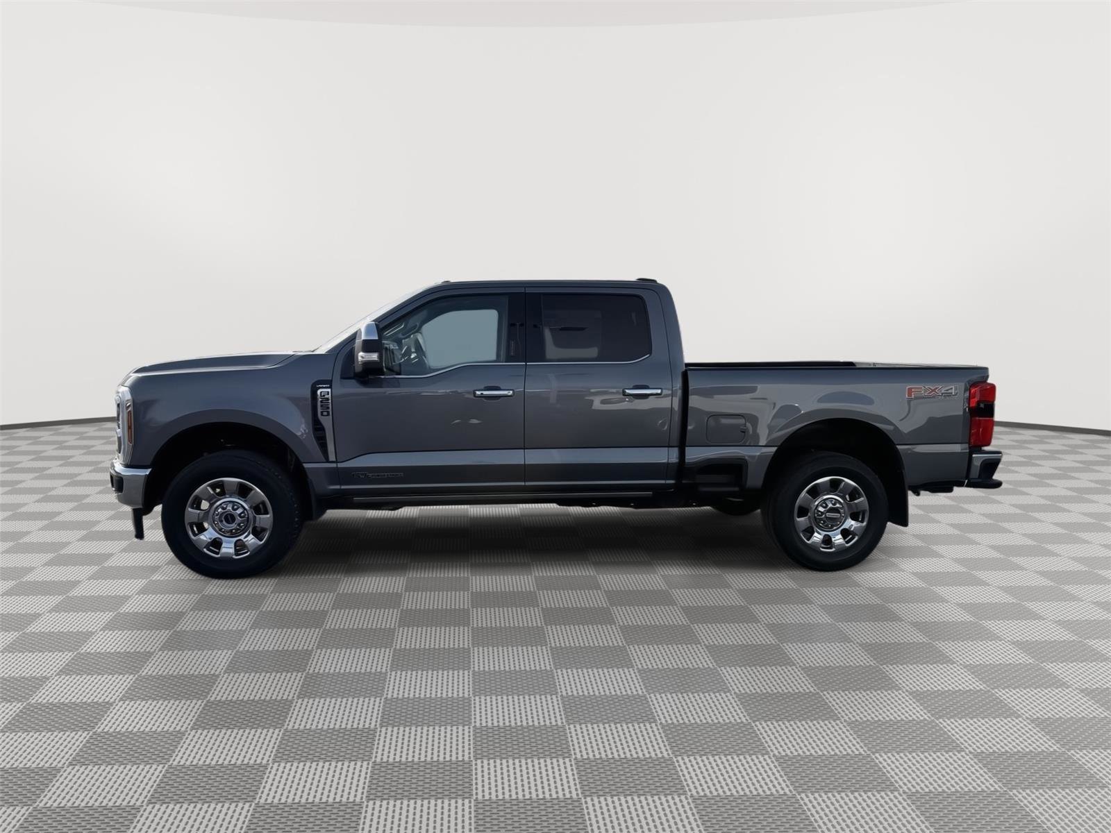 Certified 2024 Ford F250 Lariat w/ Lariat Ultimate Package AWD/4WD image 2