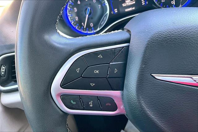 Used 2022 Chrysler Voyager LX image 20