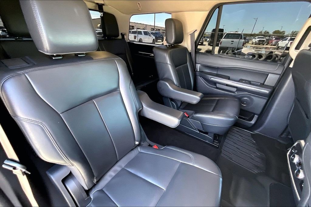 Certified 2022 Ford Expedition XLT RWD image 22