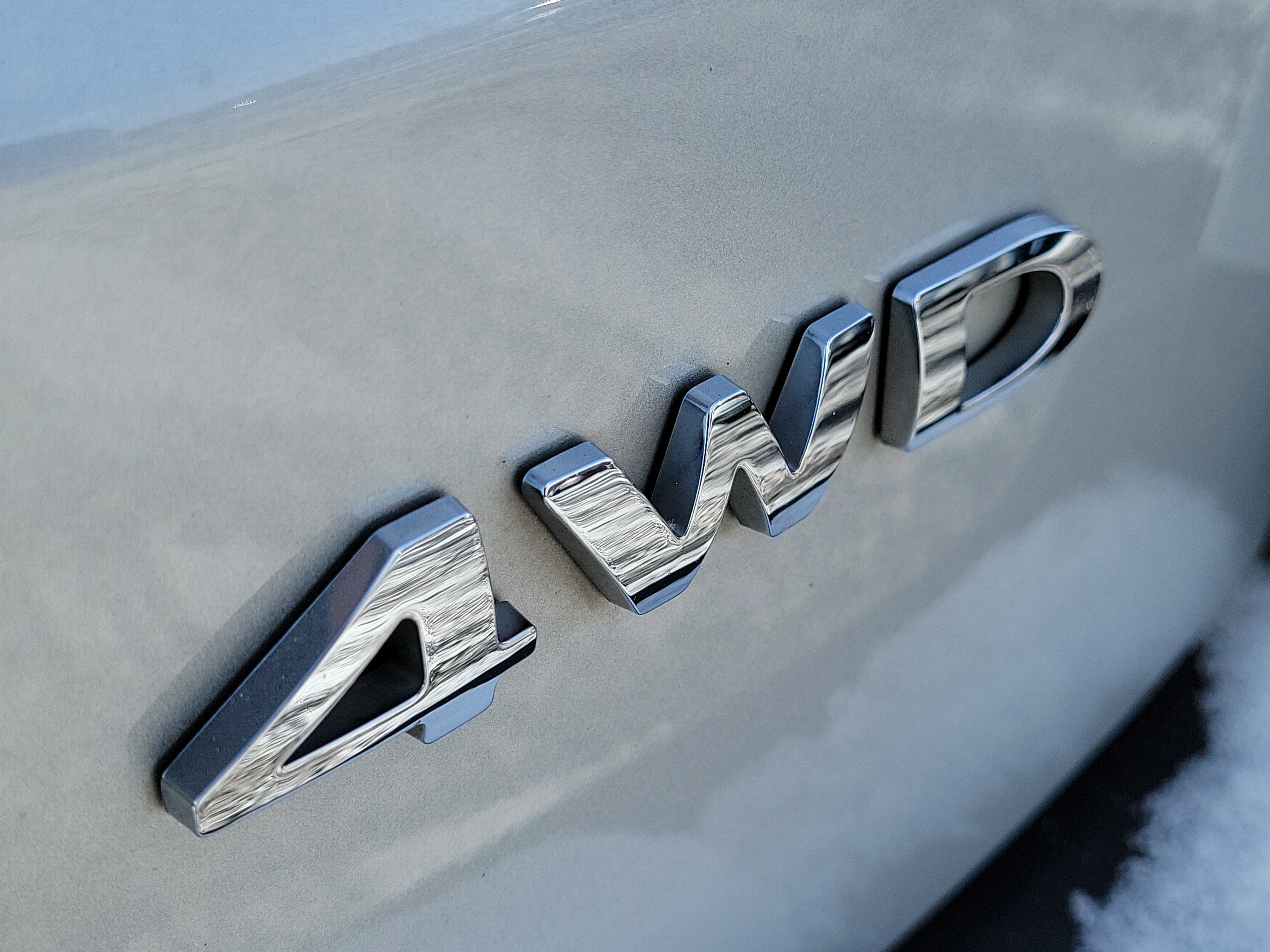 Certified 2020 Ford EcoSport SES w/ SES Black Appearance Package image 8