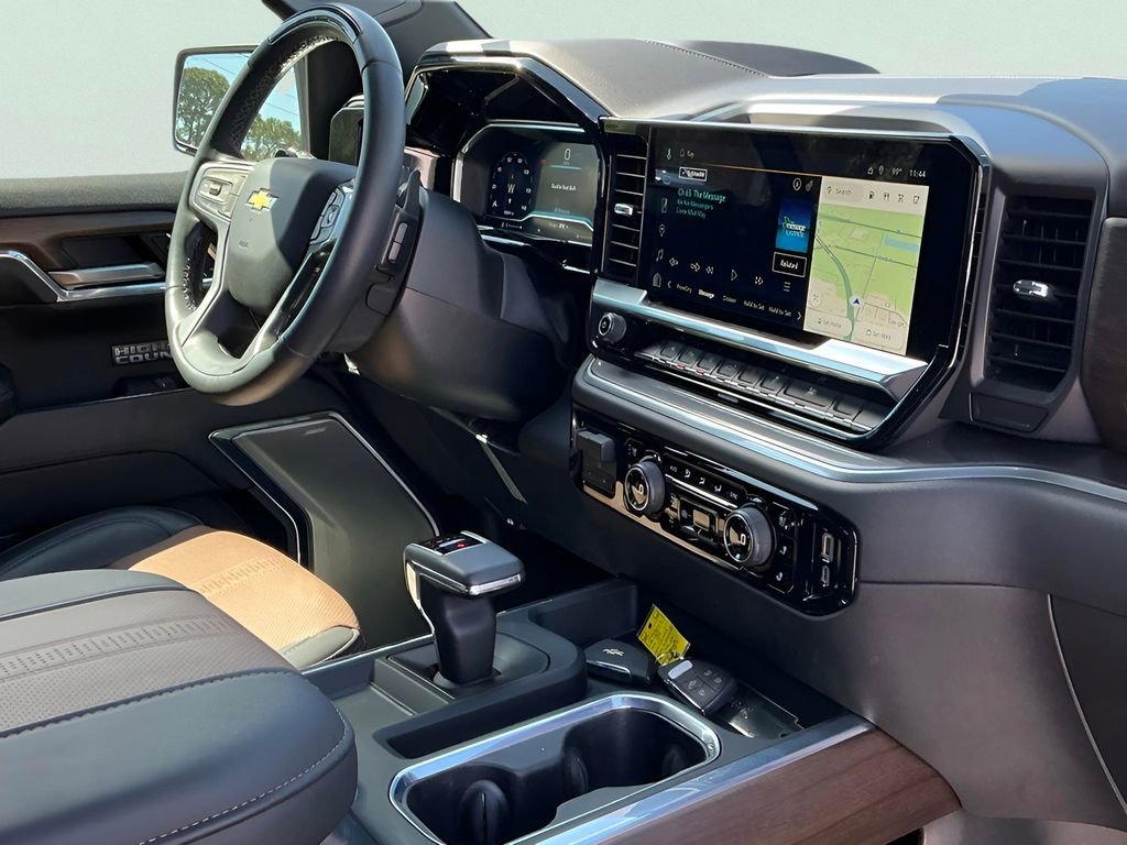 Used 2024 Chevrolet Silverado 1500 High Country image 18