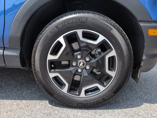 Certified 2023 Ford Bronco Sport Outer Banks AWD/4WD image 11