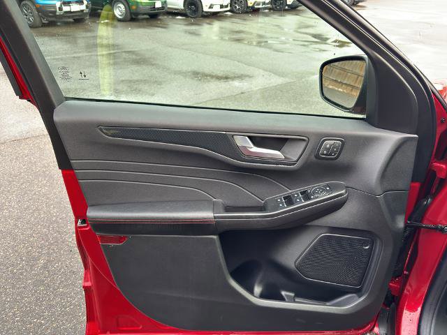 Certified 2025 Ford Escape ST-Line Elite w/ Class II Trailer Tow Package image 13