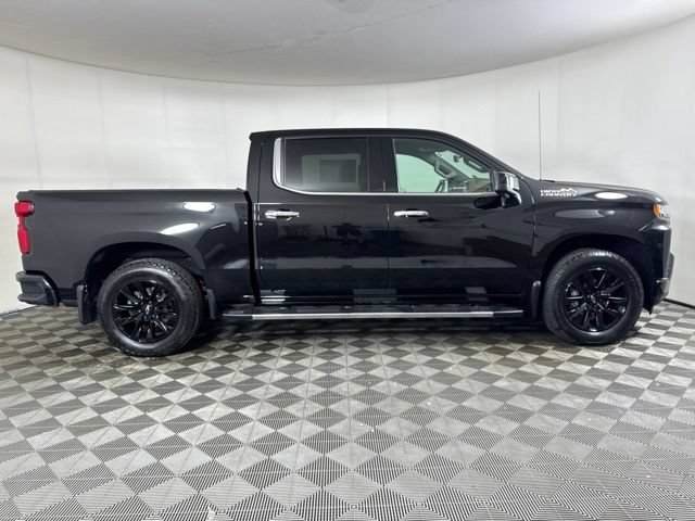 Used 2022 Chevrolet Silverado 1500 High Country w/ Technology Package AWD/4WD image 2