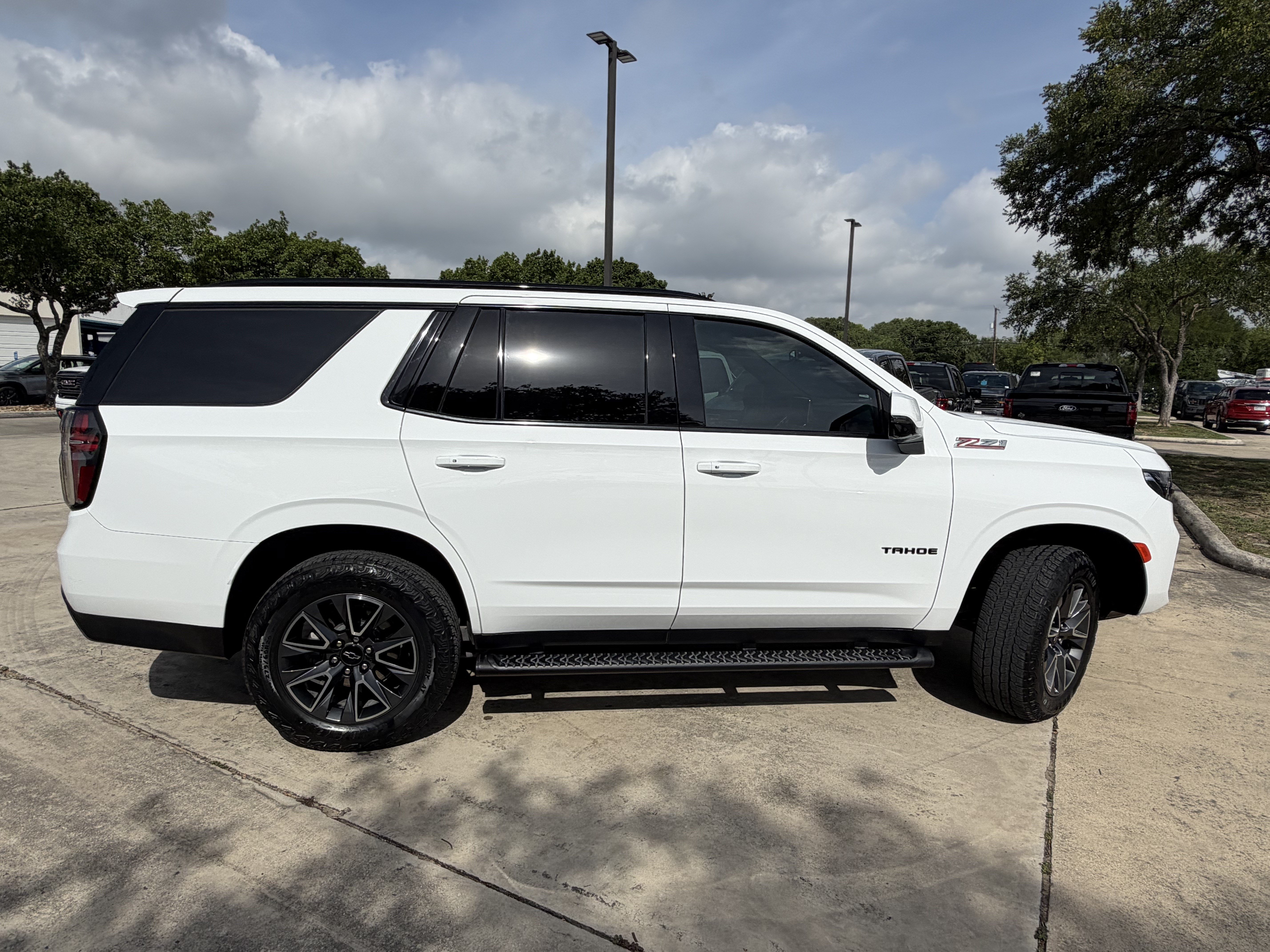 Used 2024 Chevrolet Tahoe Z71 w/ Off-Road Capability Package AWD/4WD image 6