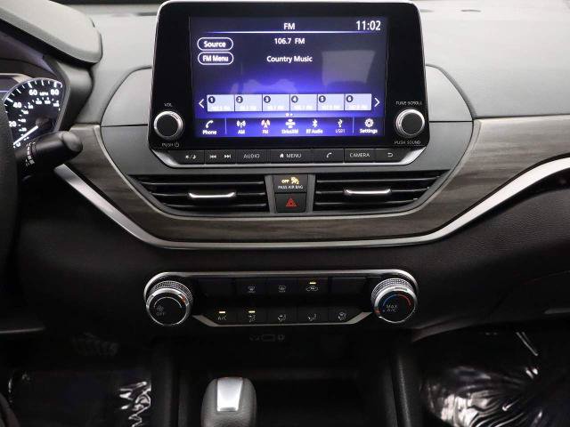 Used 2025 Nissan Altima 2.5 SV FWD image 29