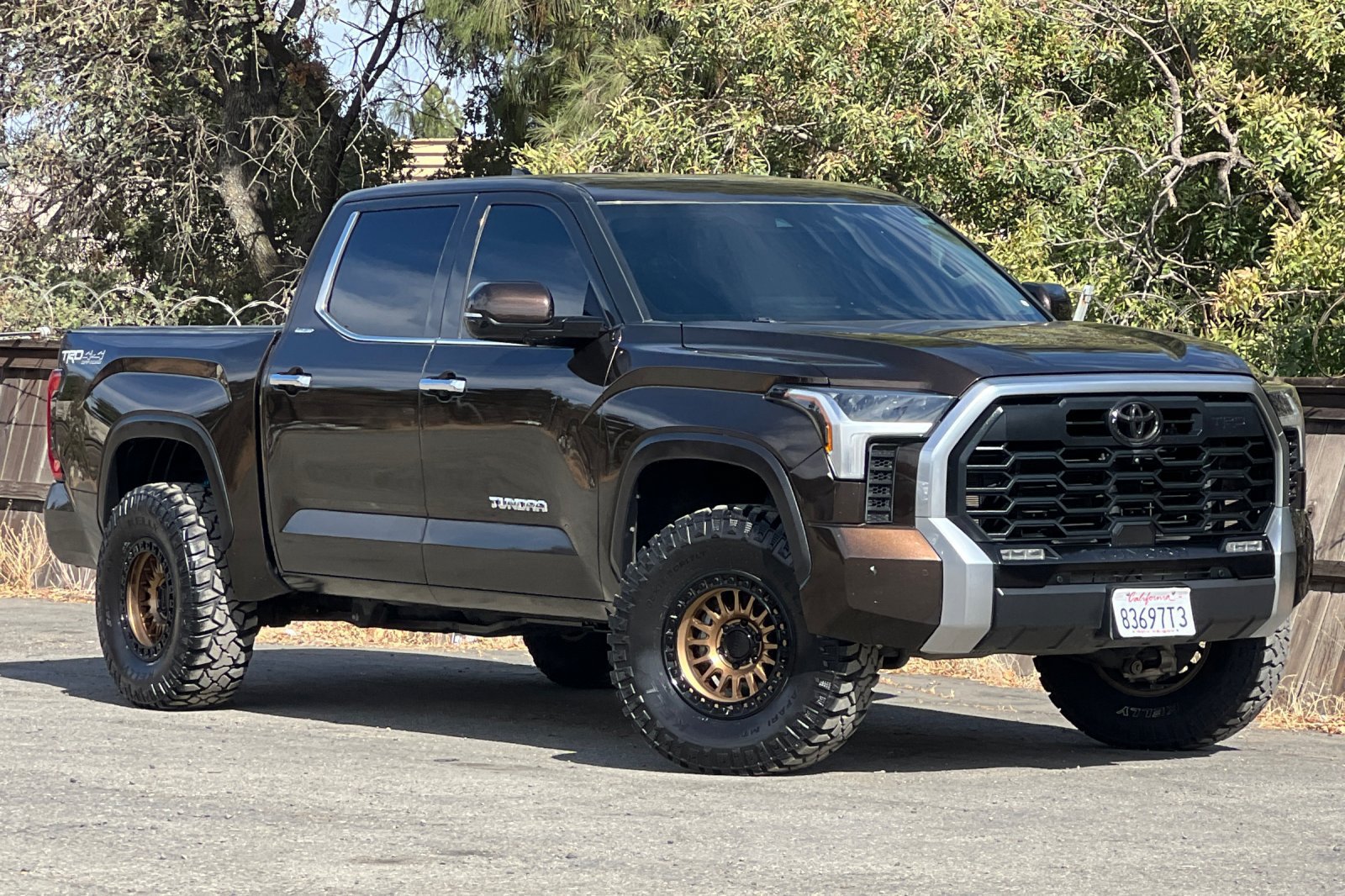 Used 2023 Toyota Tundra Limited w/ TRD Off-Road Package AWD/4WD image 2