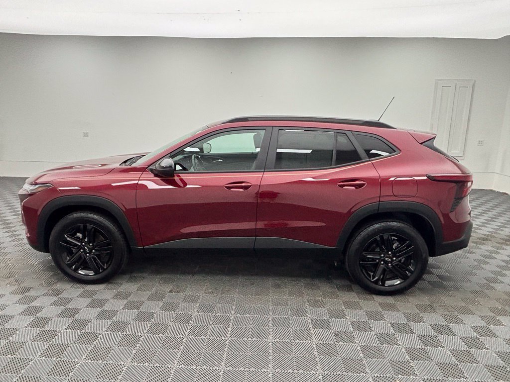 Used 2024 Chevrolet Trax ACTIV w/ Driver Confidence Package FWD image 12