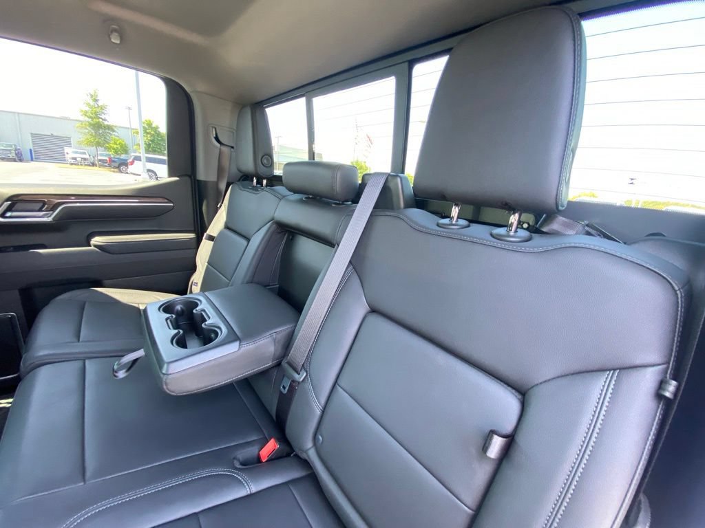 Used 2026 Chevrolet Silverado 1500 RST AWD/4WD image 23