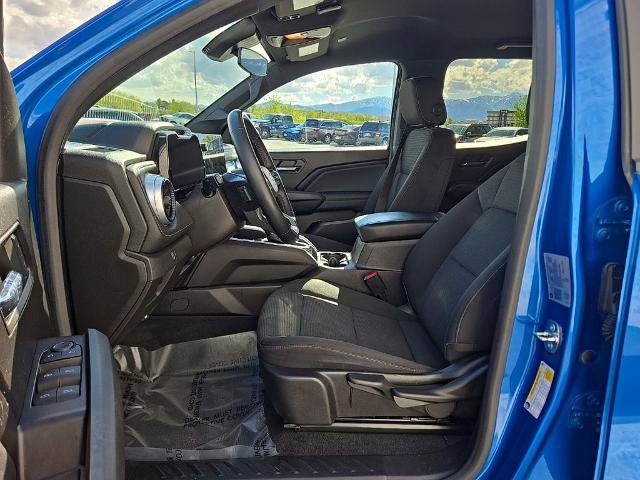 Used 2023 Chevrolet Colorado LT w/ LT Convenience Package AWD/4WD image 16