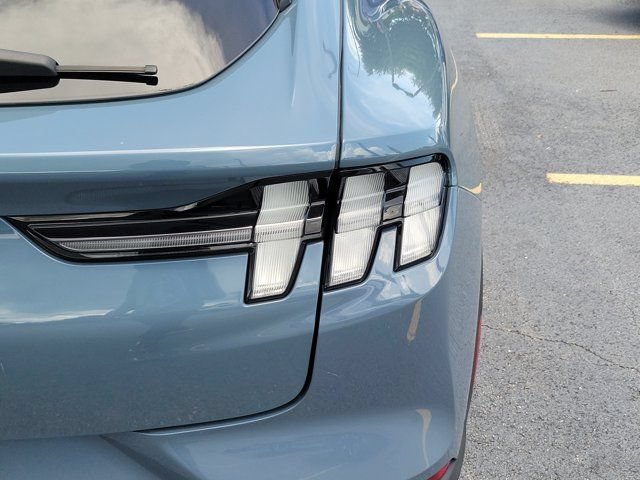 Certified 2024 Ford Mustang Mach-E Select RWD image 7