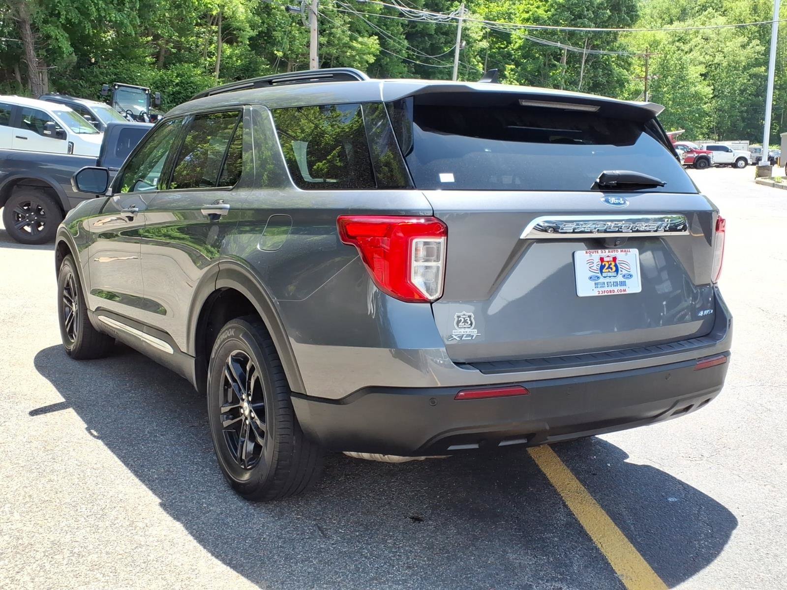Certified 2022 Ford Explorer XLT AWD/4WD image 6