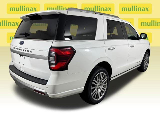 Certified 2022 Ford Expedition Platinum AWD/4WD image 3