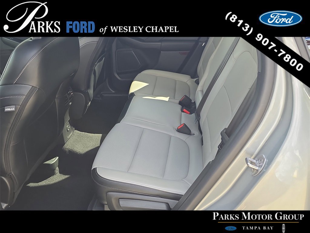 Certified 2023 Ford Escape Platinum w/ Class II Trailer Tow Package image 16